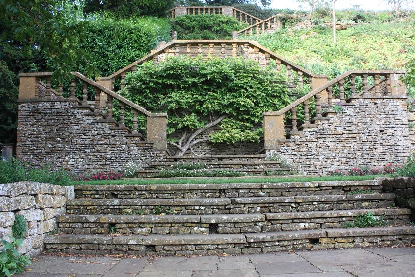  Upton House 