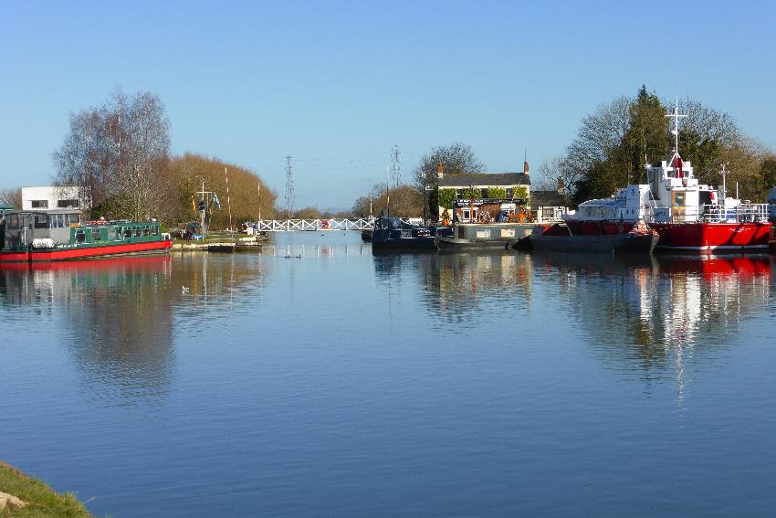  Gloucester Ship Canal 